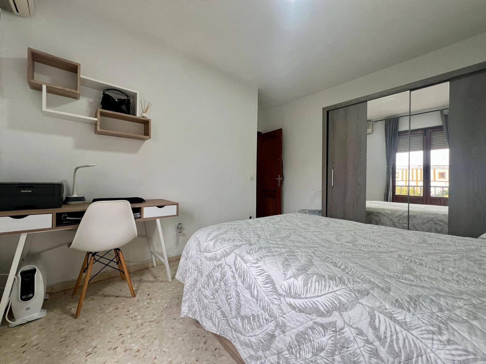 4 camera da letto Appartamento in vendita in Cordova citta - 160.000 € (Rif: 9521357)