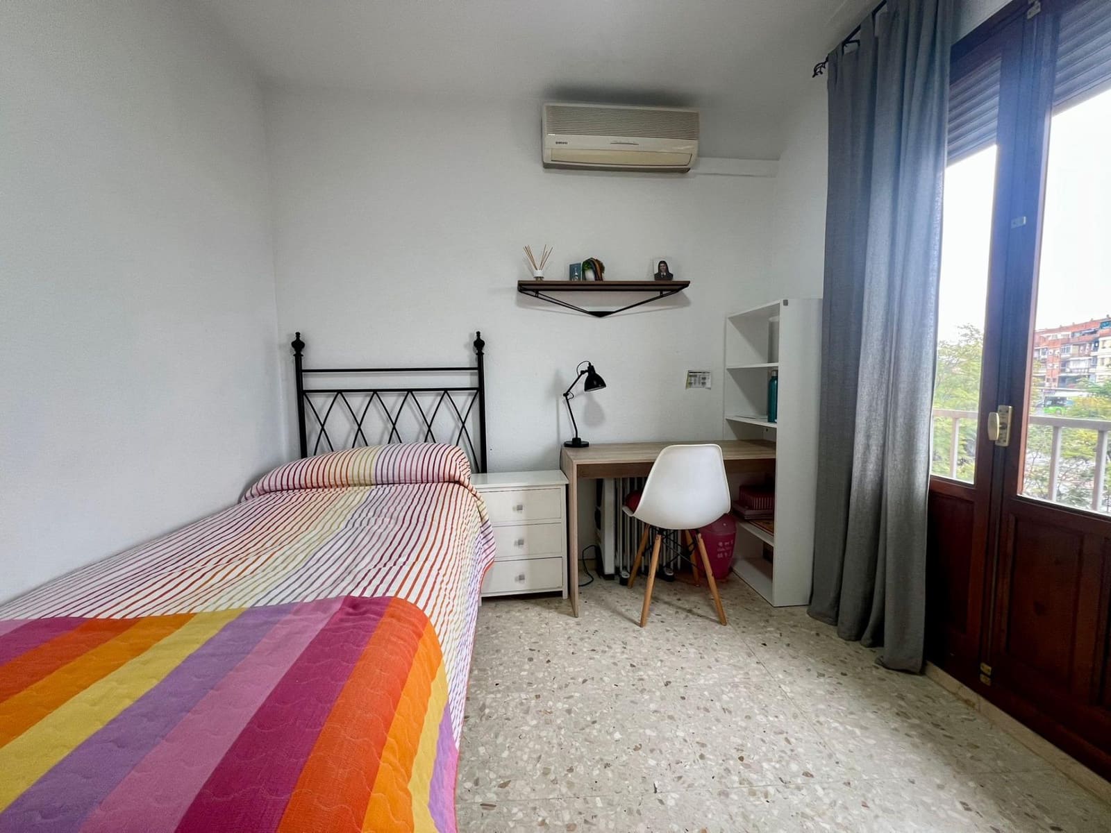 4 camera da letto Appartamento in vendita in Cordova citta - 160.000 € (Rif: 9521357)