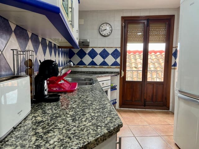 4 soverom Leilighet til salgs i Ribera, Córdoba by - € 160 000 (Ref: 9521357)