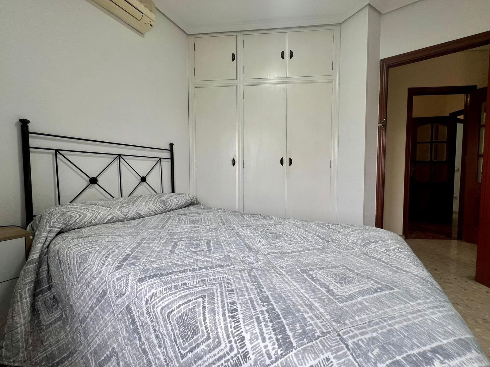 4 camera da letto Appartamento in vendita in Cordova citta - 160.000 € (Rif: 9521357)