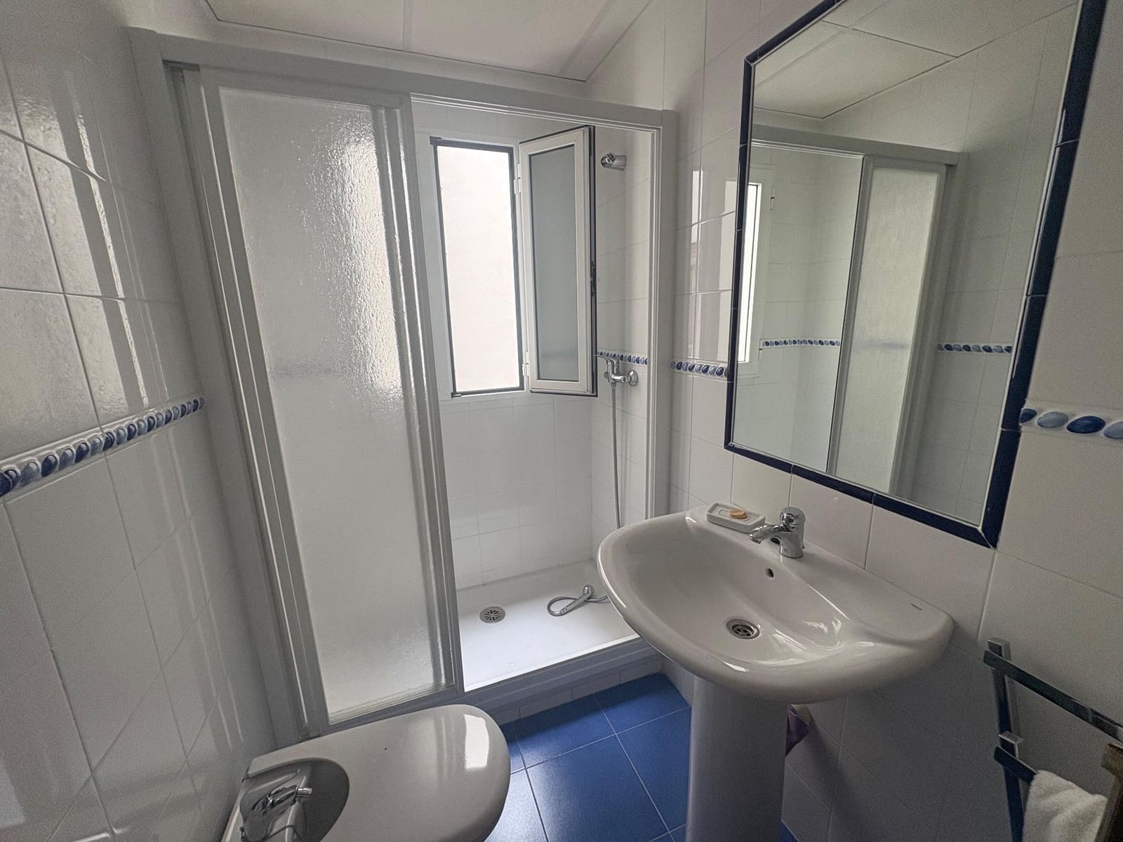 2 makuuhuone Asunto myytävänä paikassa Cordoba kaupunki - 175 000 € (Ref: 9521358)