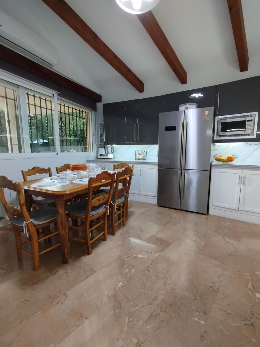 Chalet de 5 habitaciones en Córdoba ciudad en venta con piscina garaje - 690.000 € (Ref: 9521359)