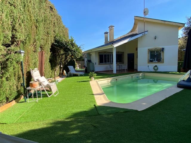 Chalet de 5 habitaciones en El Patriarca, Córdoba ciudad en venta con piscina garaje - 690.000 € (Ref: 9521359)