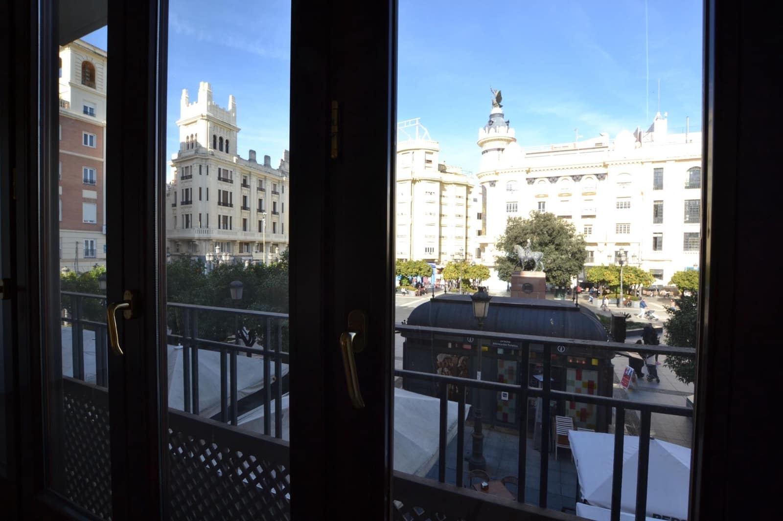 4 bedroom Flat for sale in Cordoba city - € 339,900 (Ref: 9527781)