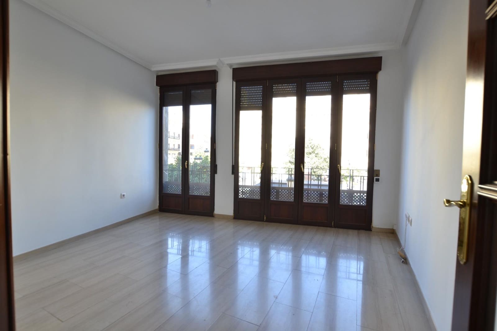 4 bedroom Flat for sale in Cordoba city - € 339,900 (Ref: 9527781)