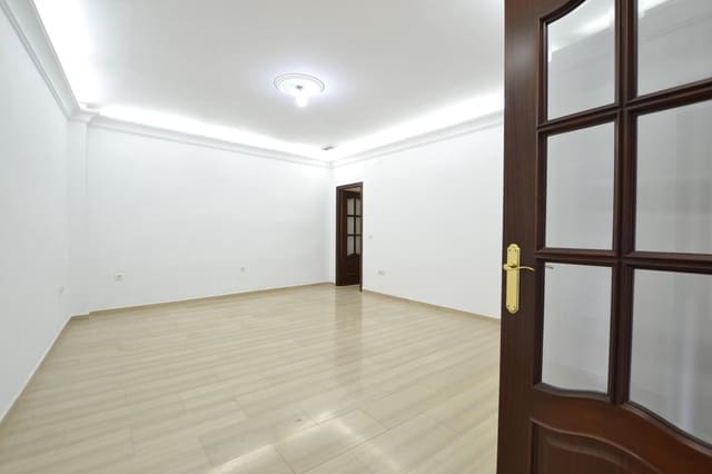 4 soveværelse Lejlighed til salg i Centro, Córdoba by - € 339.900 (Ref: 9527781)