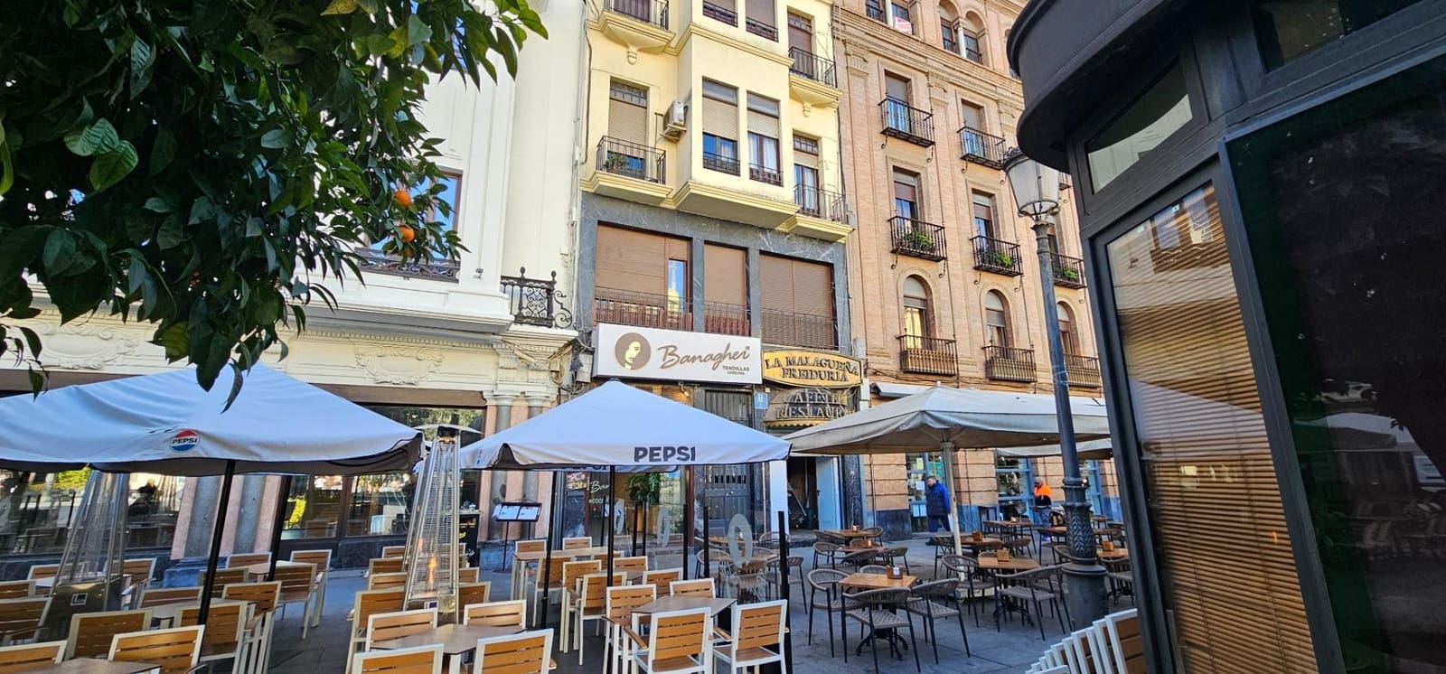 4 bedroom Flat for sale in Cordoba city - € 339,900 (Ref: 9527781)