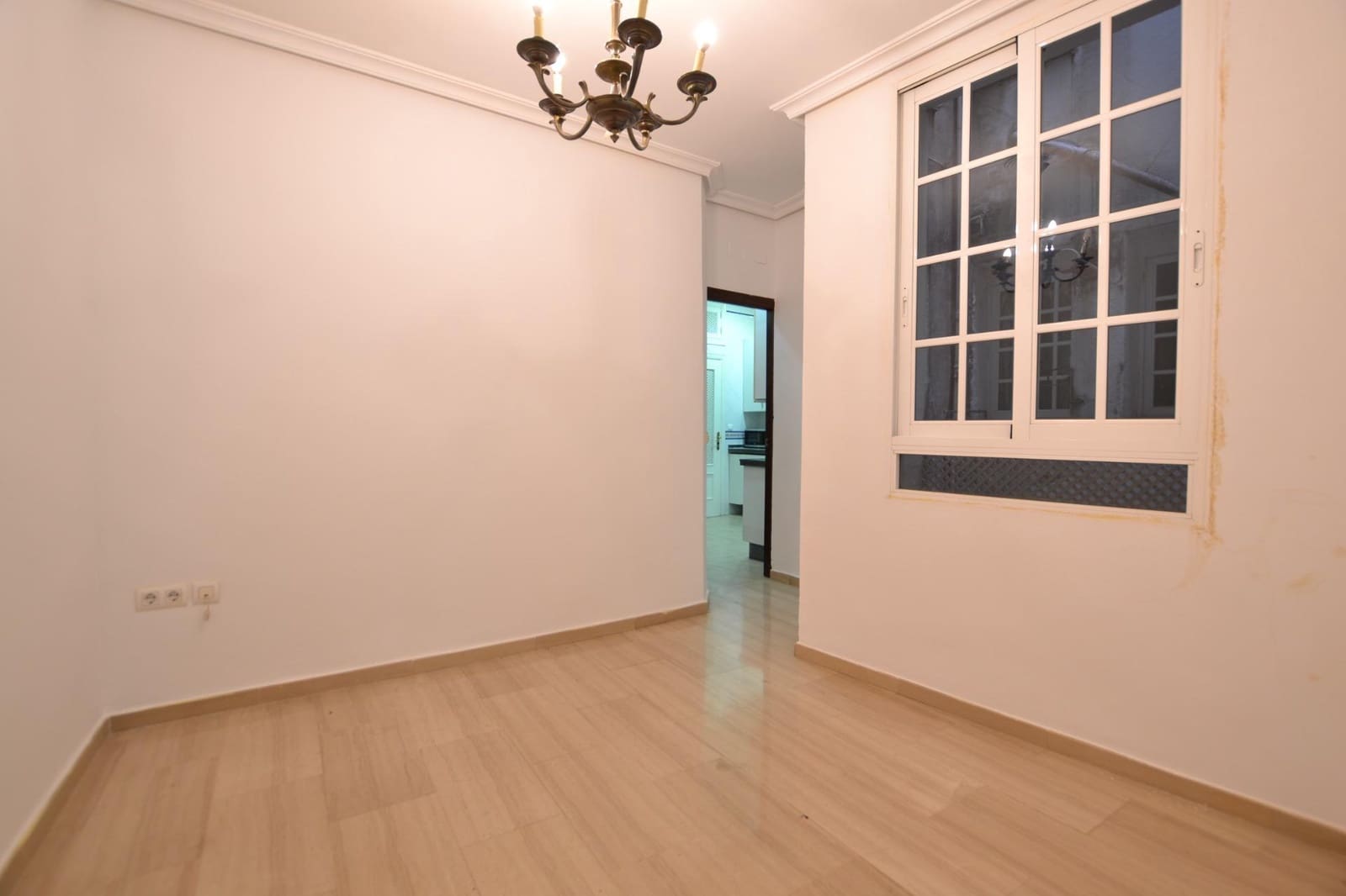 4 bedroom Flat for sale in Cordoba city - € 339,900 (Ref: 9527781)