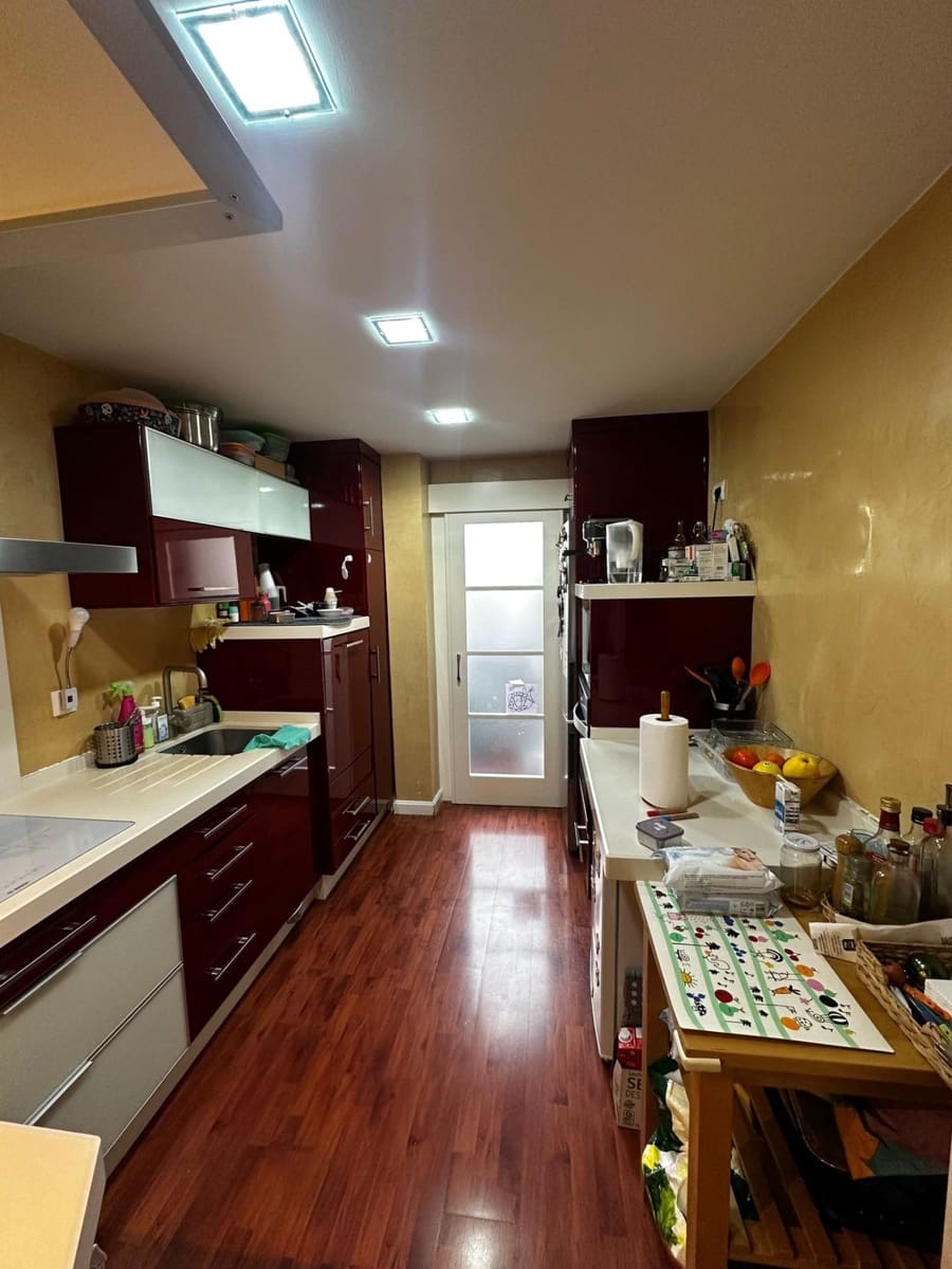 3 sypialnia Penthouse na sprzedaż w Miasto Kordoba z basenem garażem - 400 000 € (Ref: 9536805)