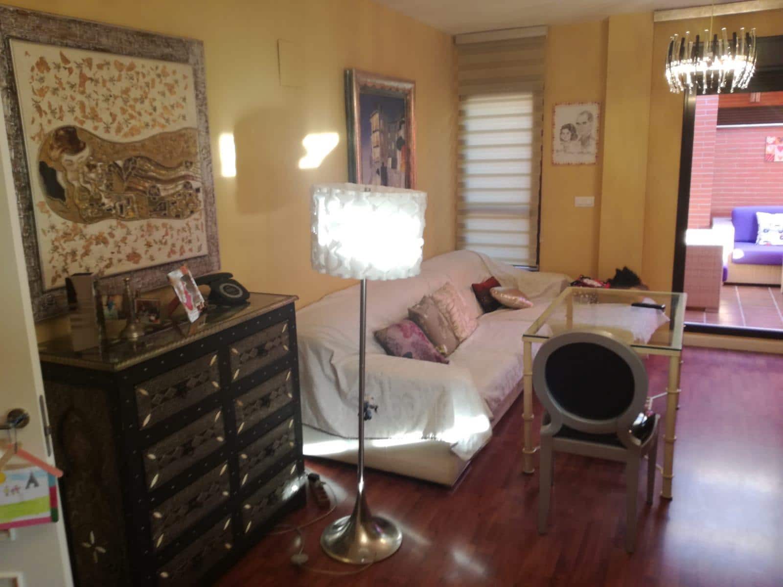 3 sypialnia Penthouse na sprzedaż w Miasto Kordoba z basenem garażem - 400 000 € (Ref: 9536805)