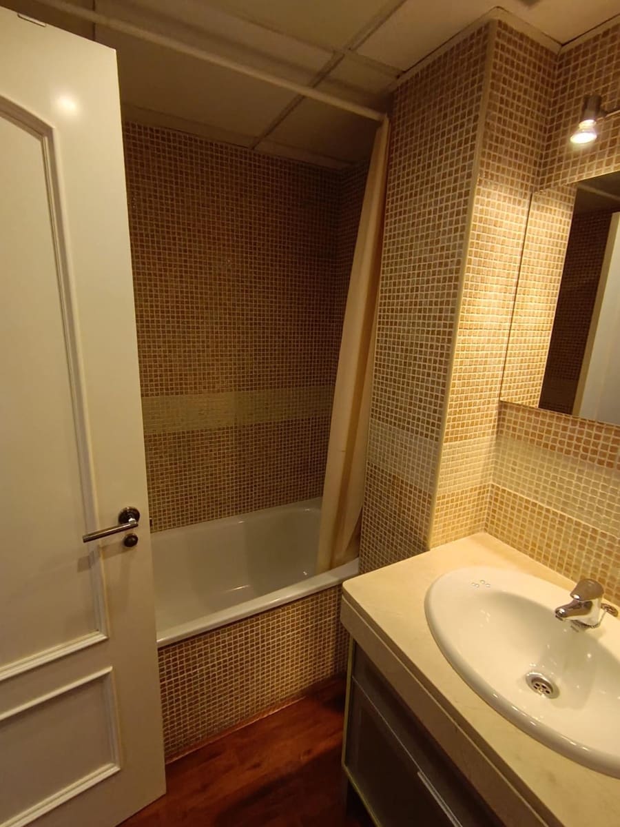 3 bedroom Penthouse for sale in Cordoba city with pool garage - € 400,000 (Ref: 9536805)