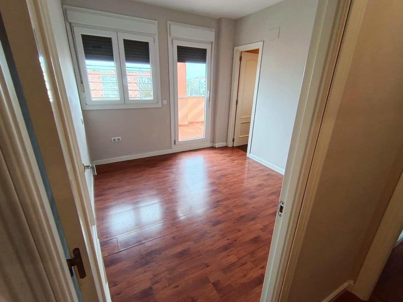 3 bedroom Penthouse for sale in Cordoba city with pool garage - € 400,000 (Ref: 9536805)