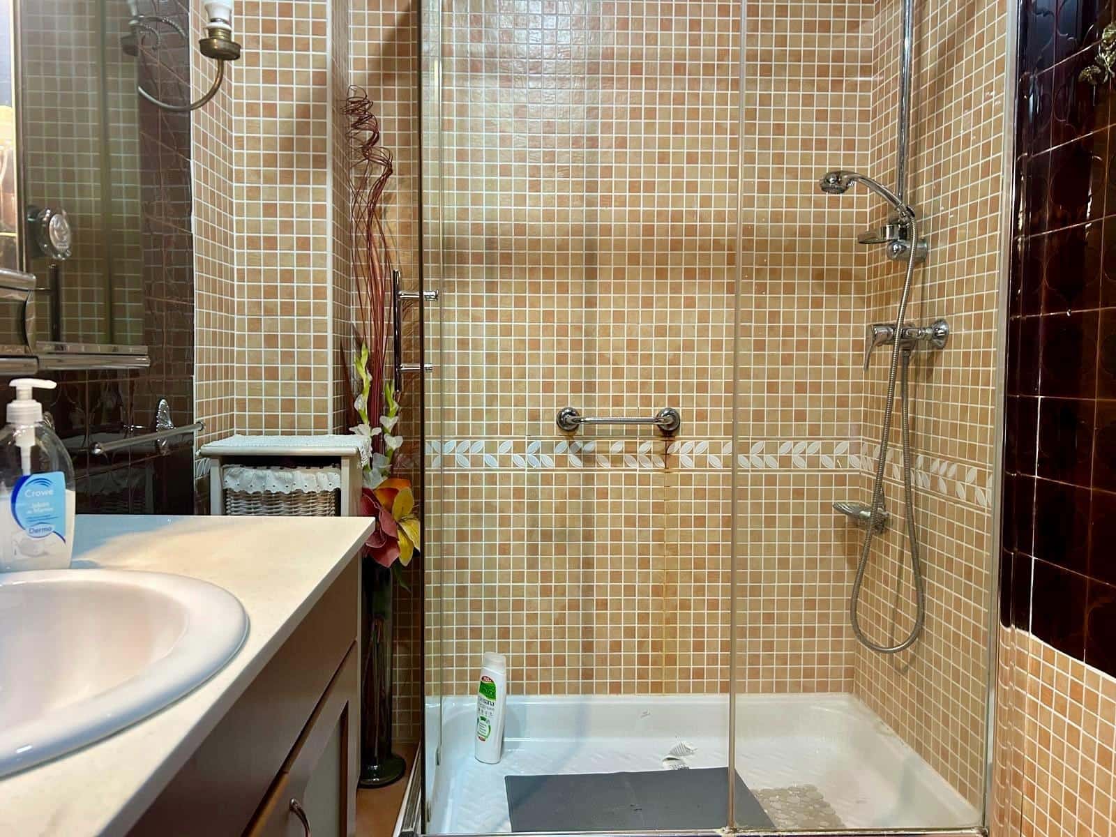 5 bedroom Flat for sale in Cordoba city - € 220,000 (Ref: 9541215)
