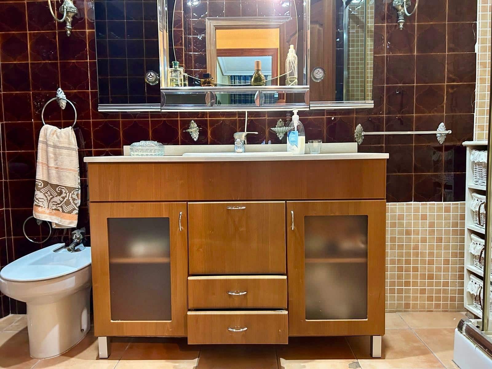 5 bedroom Flat for sale in Cordoba city - € 220,000 (Ref: 9541215)