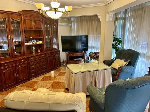 5 soveværelse Lejlighed til salg i Córdoba by - € 220.000 (Ref: 9541215)