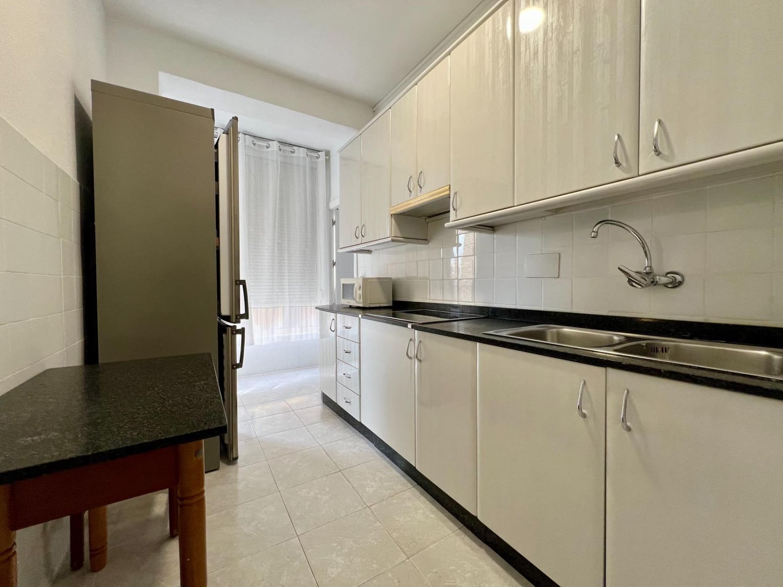 3 slaapkamer Flat te huur in Cordoba stad - € 700 (Ref: 9543742)