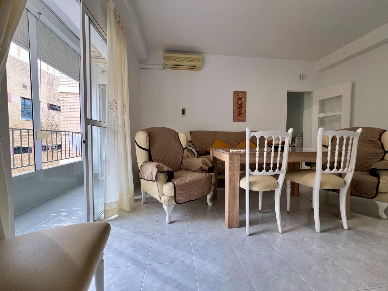 3 slaapkamer Flat te huur in Cordoba stad - € 700 (Ref: 9543742)