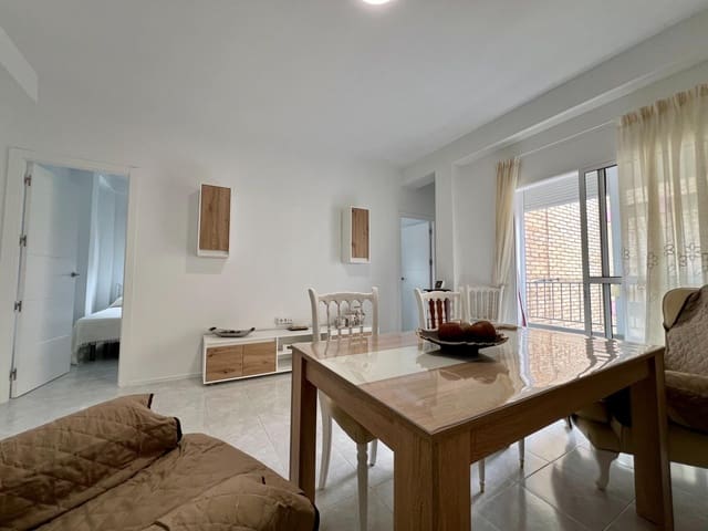3 slaapkamer Flat te huur in Córdoba stad - € 700 (Ref: 9543742)