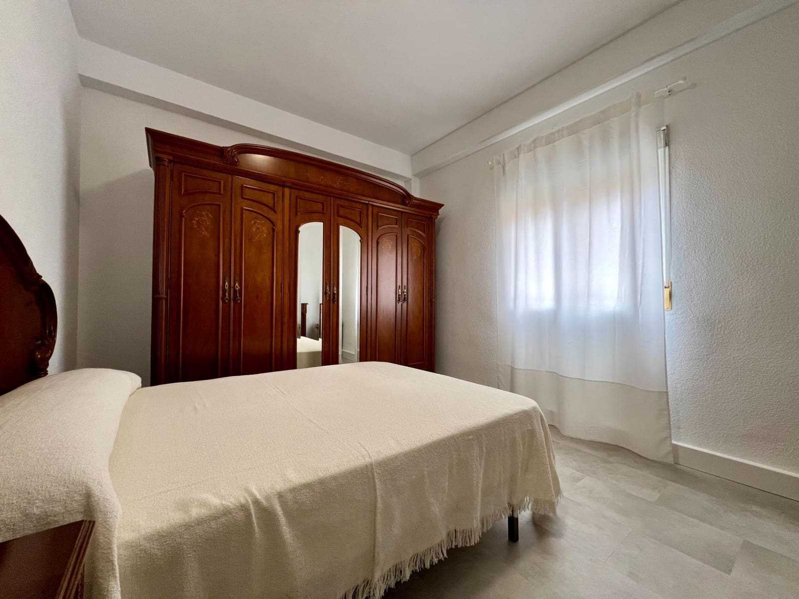 3 slaapkamer Flat te huur in Cordoba stad - € 700 (Ref: 9543742)