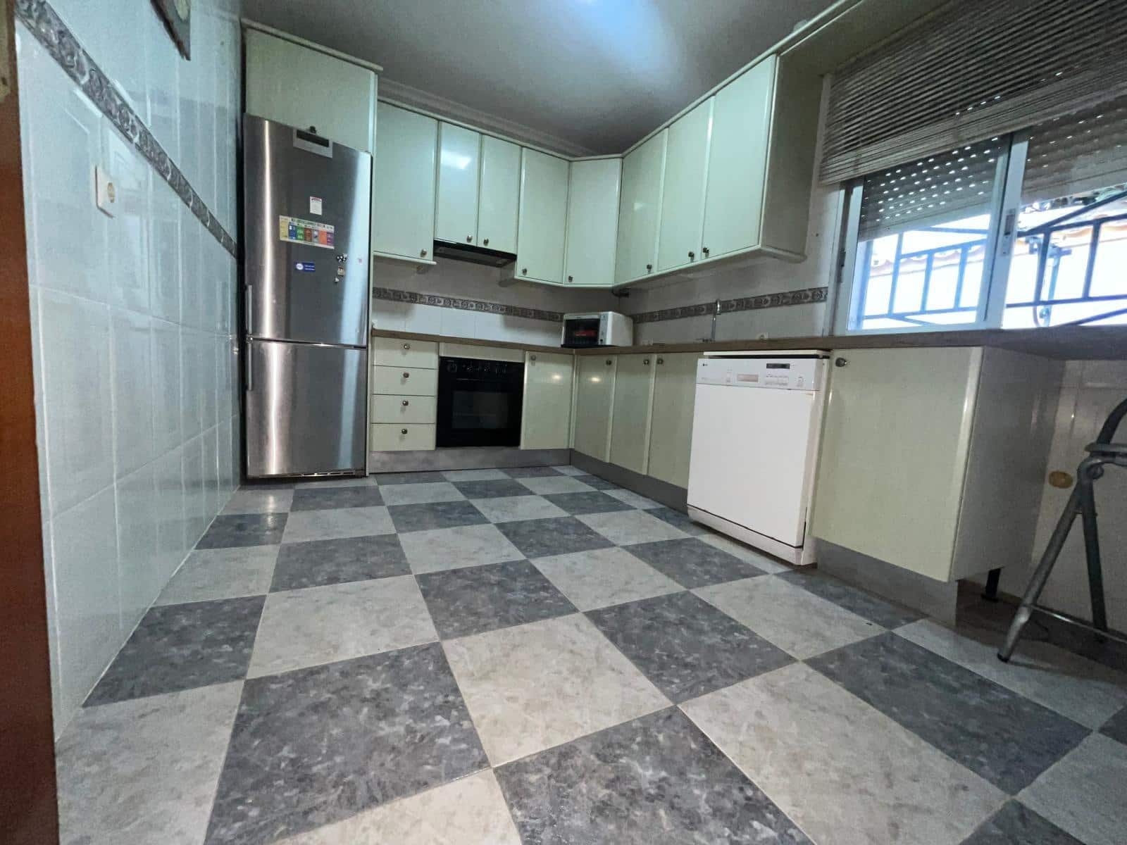 5 sypialnia Dom szeregowy na sprzedaż w Miasto Kordoba - 300 000 € (Ref: 9543743)