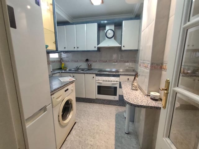2 soveværelse Lejlighed til salg i Parque Figueroa, Córdoba by - € 149.900 (Ref: 9543744)