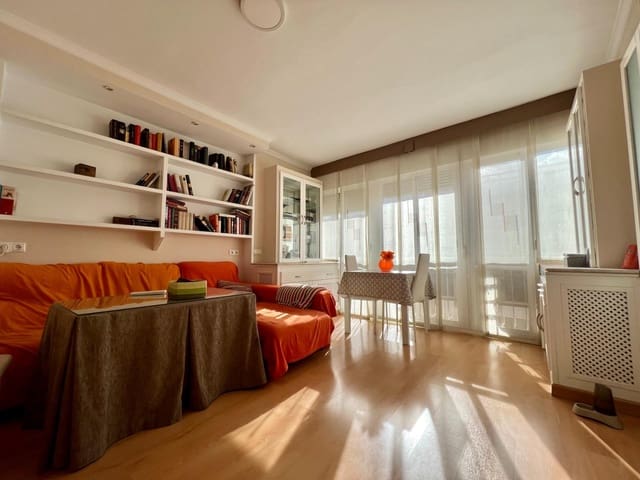 3 slaapkamer Flat te huur in Córdoba stad - € 790 (Ref: 9548332)