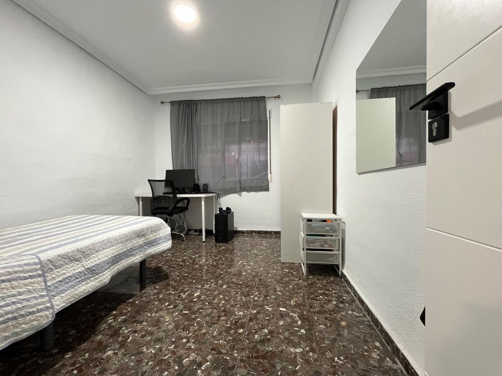 3 bedroom Apartment for sale in Cordoba city - € 143,000 (Ref: 9551643)