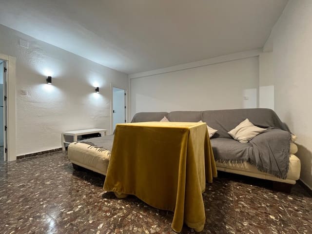 3 quarto Apartamento para venda em Ciudad Jardín, Córdova cidade - 143 000 € (Ref: 9551643)