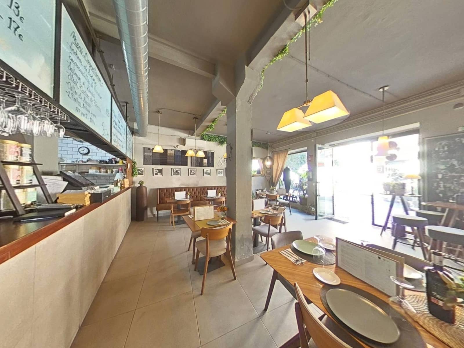 Bedrift til leie i Cordoba by - € 800 (Ref: 9568750)