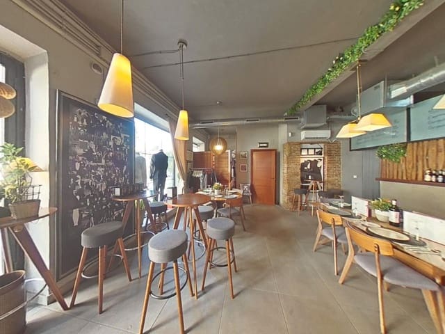 Virksomhed til leje i Centro, Córdoba by - € 800 (Ref: 9568750)