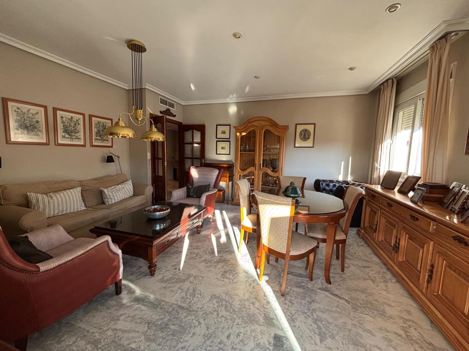 4 camera da letto Appartamento in vendita in Cordova citta con piscina garage - 419.000 € (Rif: 9576714)