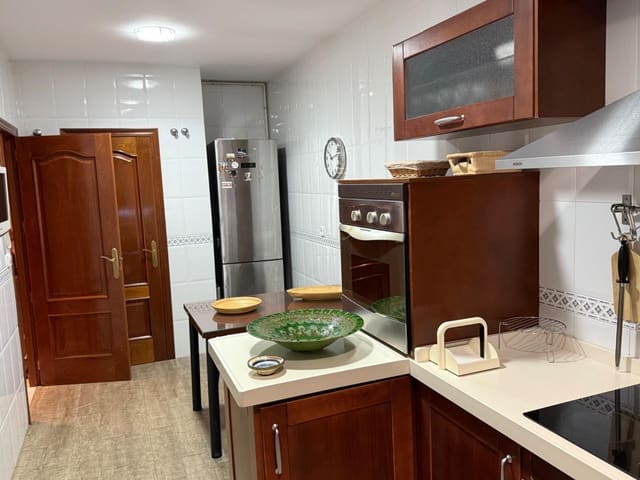 4 camera da letto Appartamento in vendita in Cordova città con piscina garage - 419.000 € (Rif: 9576714)