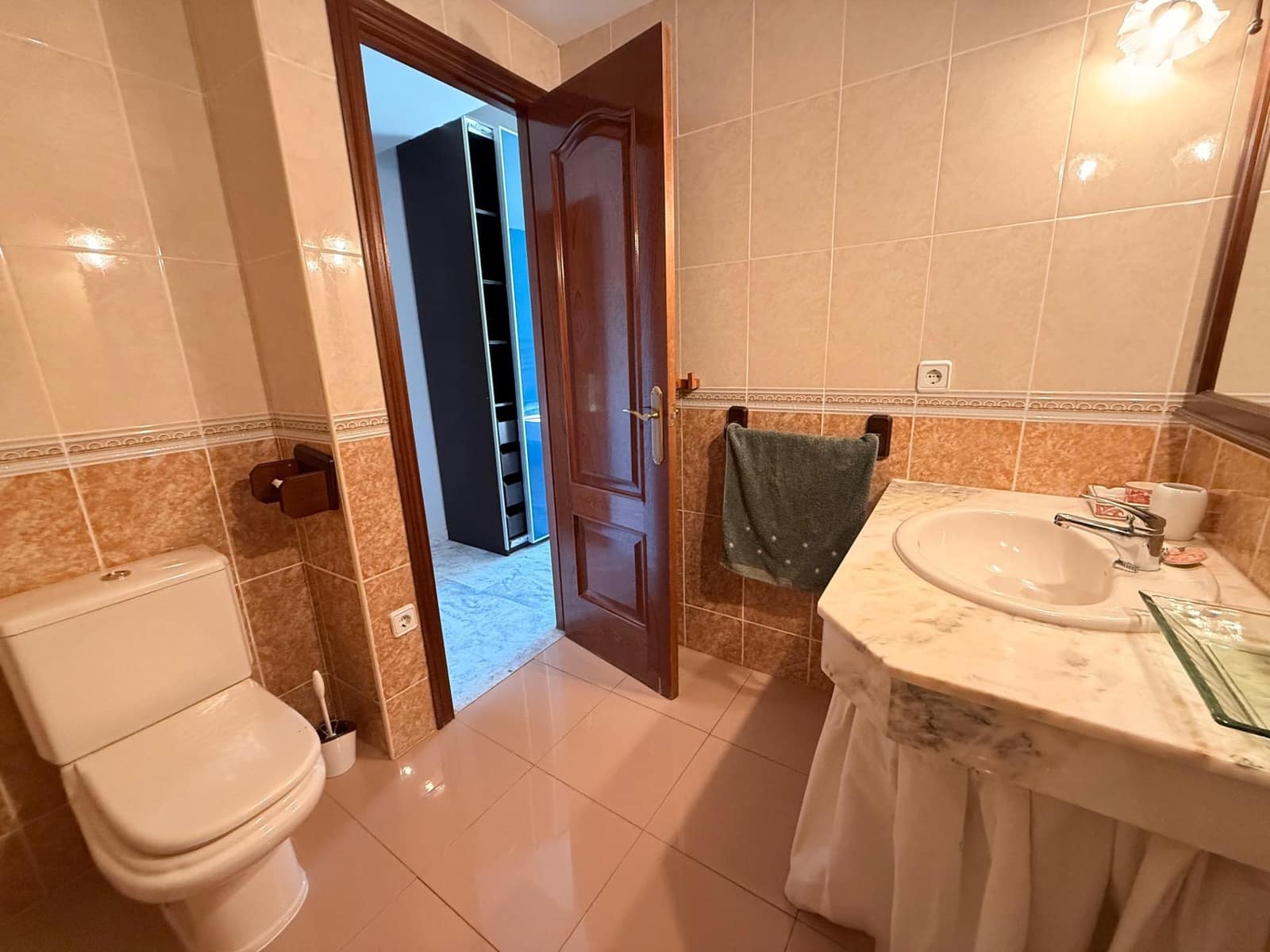 4 camera da letto Appartamento in vendita in Cordova citta con piscina garage - 419.000 € (Rif: 9576714)