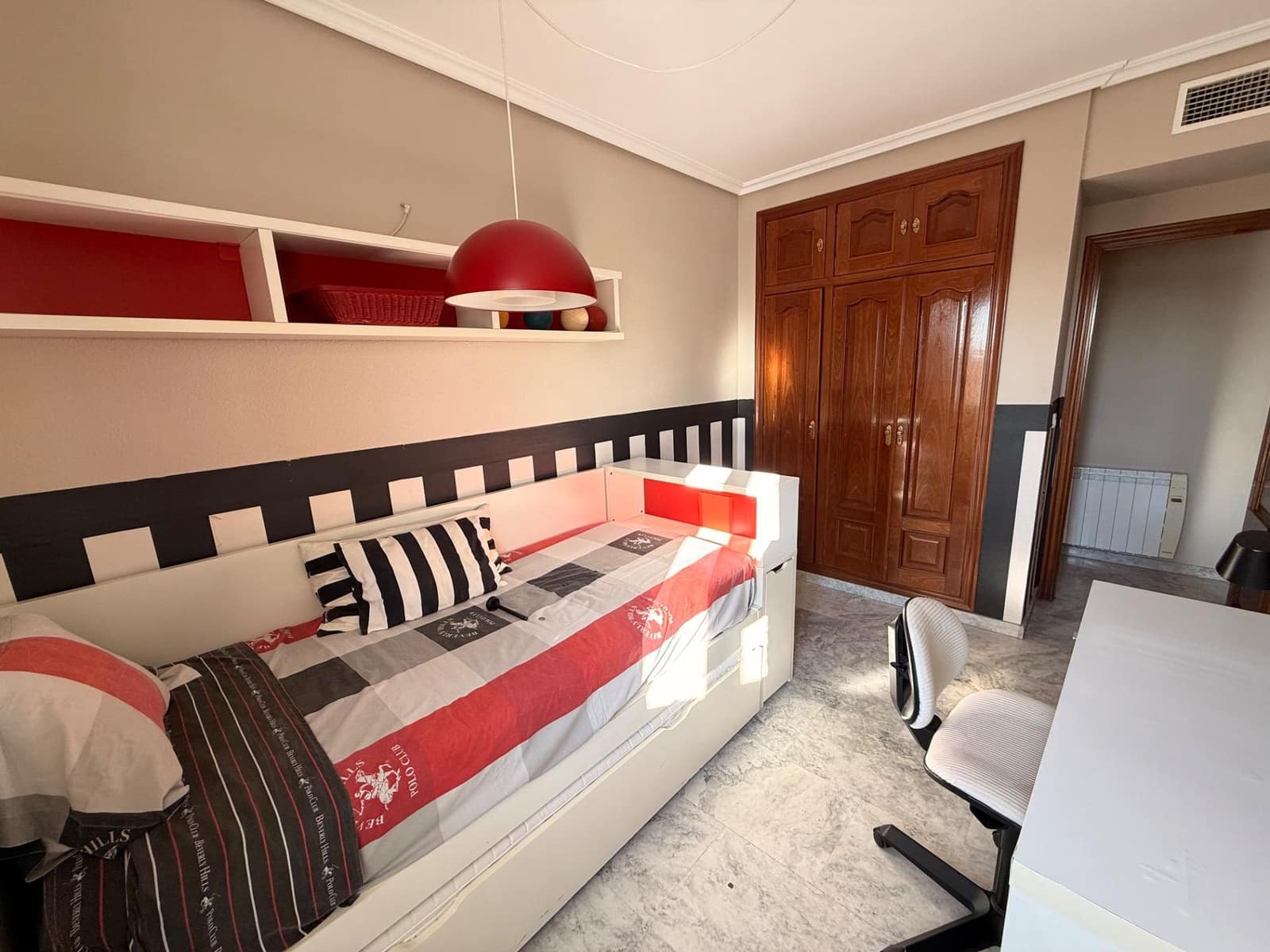 4 camera da letto Appartamento in vendita in Cordova citta con piscina garage - 419.000 € (Rif: 9576714)