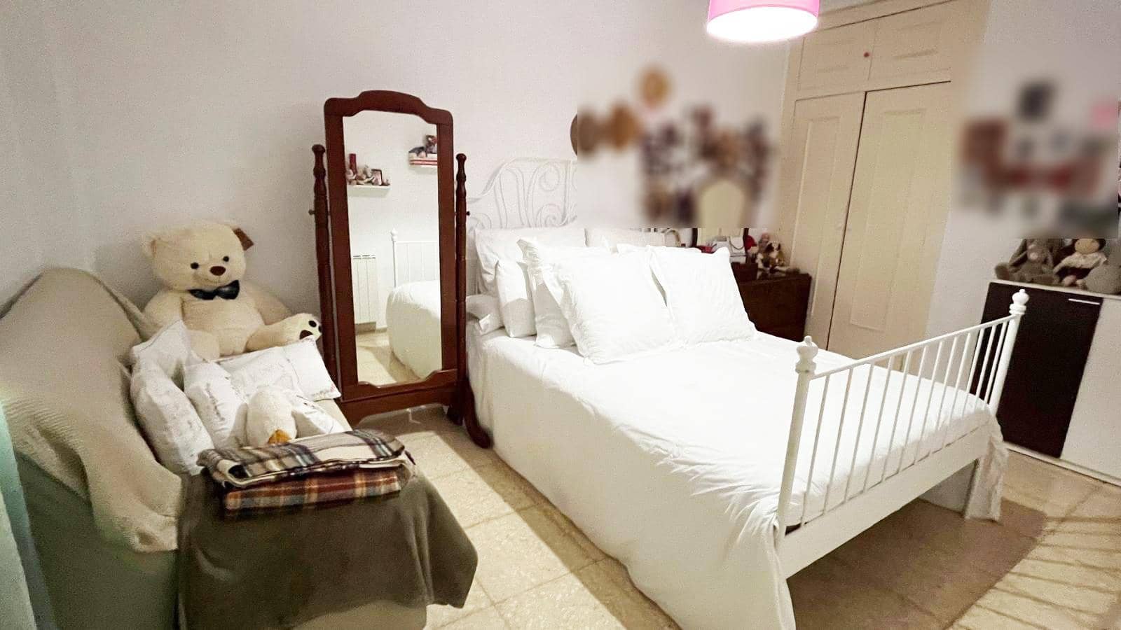 3 bedroom Flat for sale in Cordoba city - € 199,500 (Ref: 9578778)