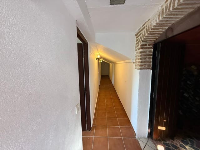 4 sypialnia Willa na sprzedaż w Ecija z basenem garażem - 255 000 € (Ref: 9596249)