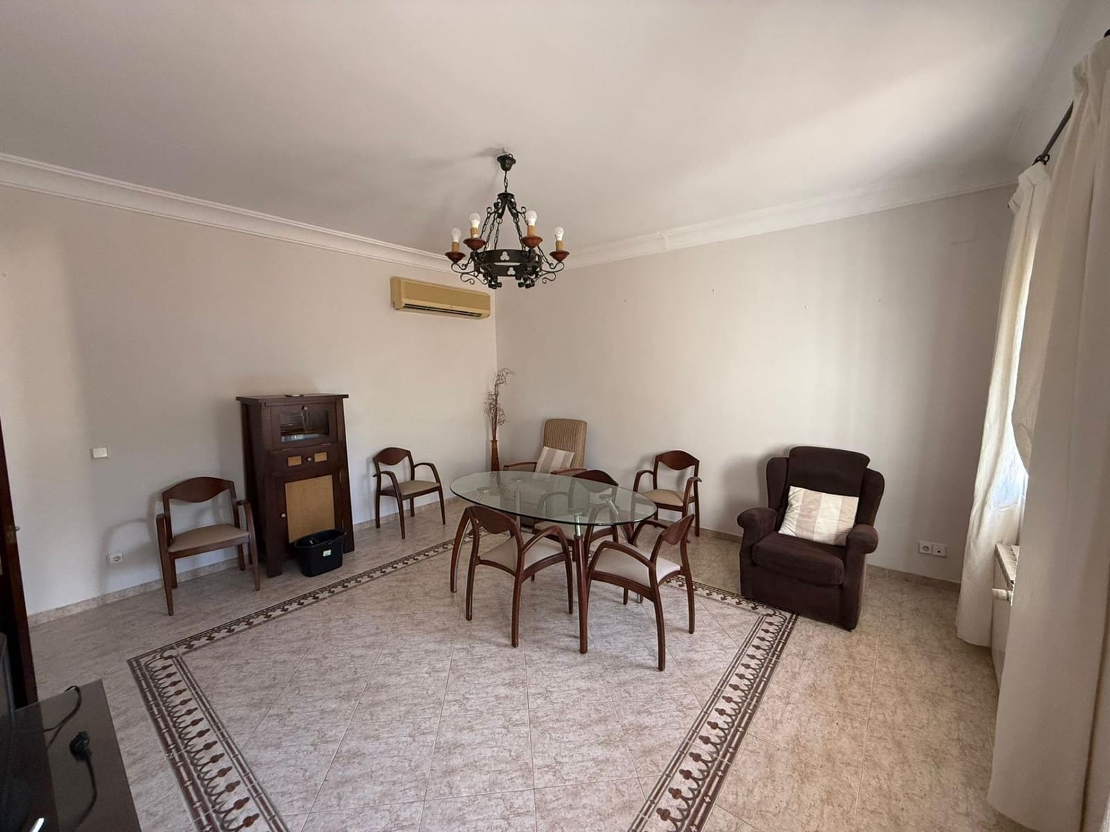 4 sypialnia Willa na sprzedaż w Ecija z basenem garażem - 255 000 € (Ref: 9596249)