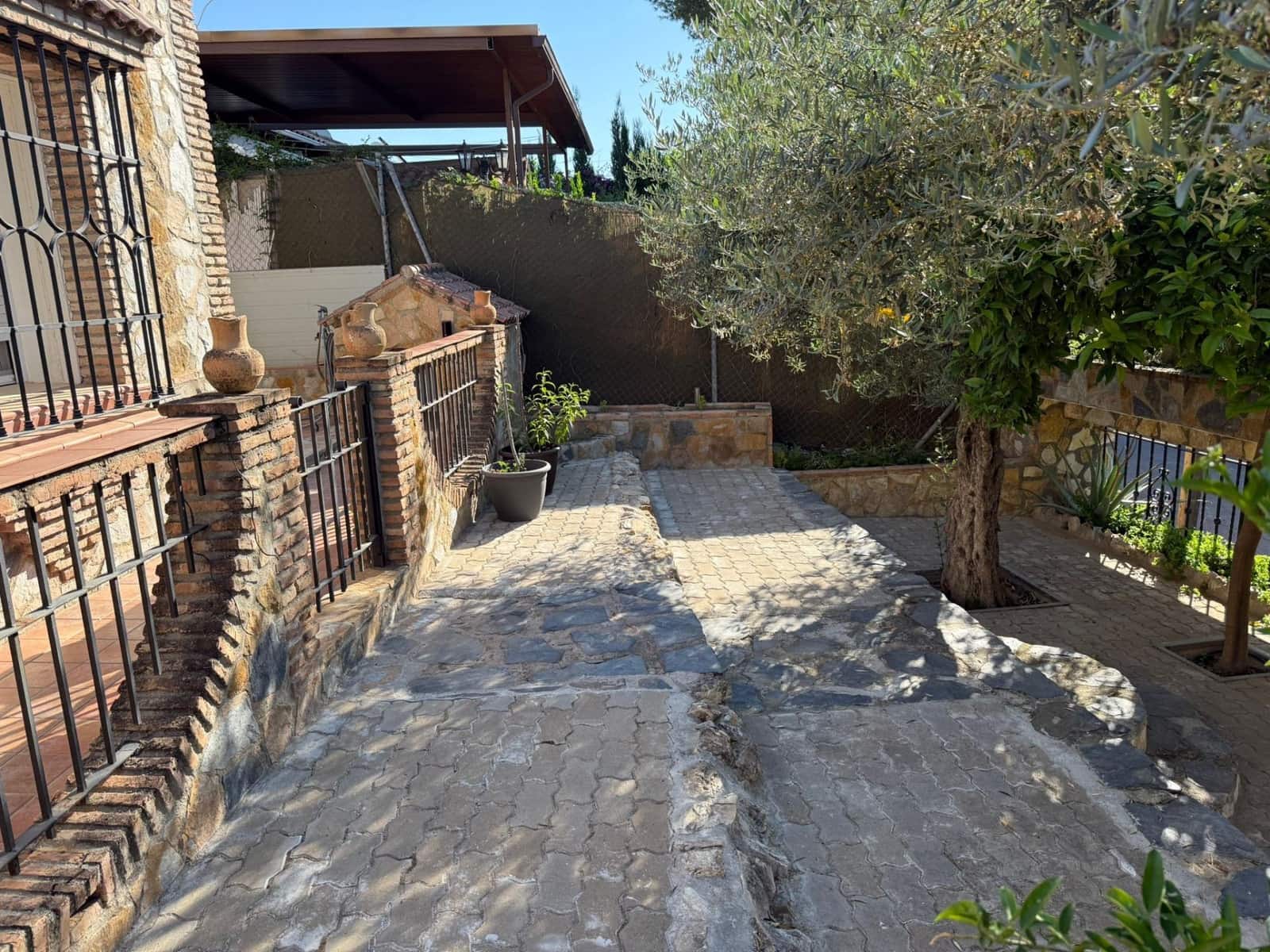 4 sypialnia Willa na sprzedaż w Ecija z basenem garażem - 255 000 € (Ref: 9596249)