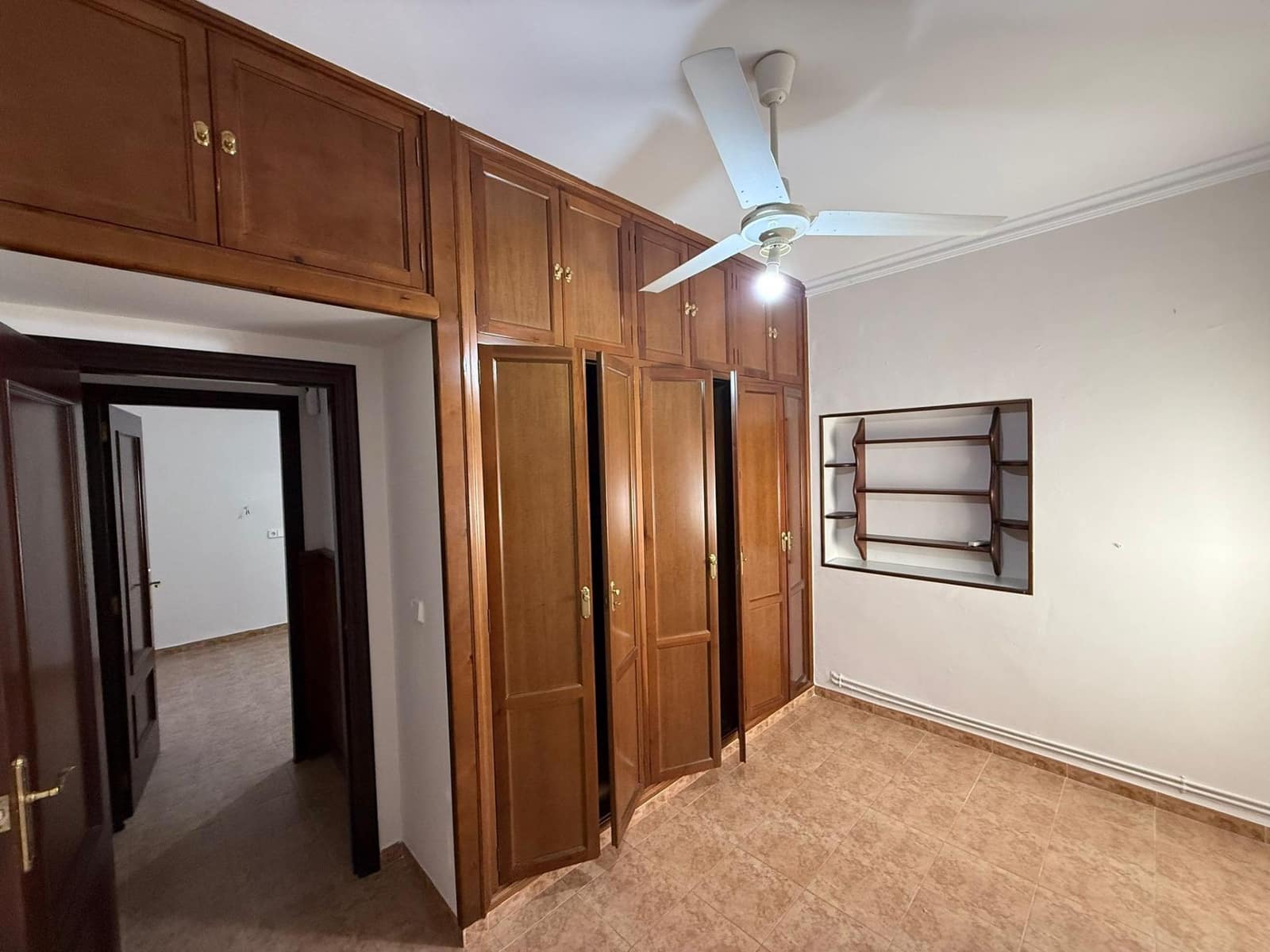 4 sypialnia Willa na sprzedaż w Ecija z basenem garażem - 255 000 € (Ref: 9596249)