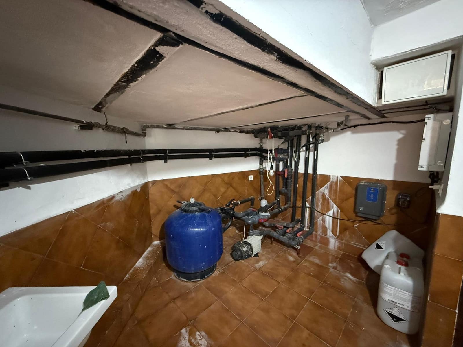 4 sypialnia Willa na sprzedaż w Ecija z basenem garażem - 255 000 € (Ref: 9596249)