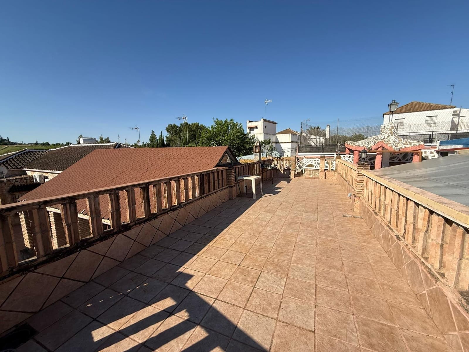 4 sypialnia Willa na sprzedaż w Ecija z basenem garażem - 255 000 € (Ref: 9596249)