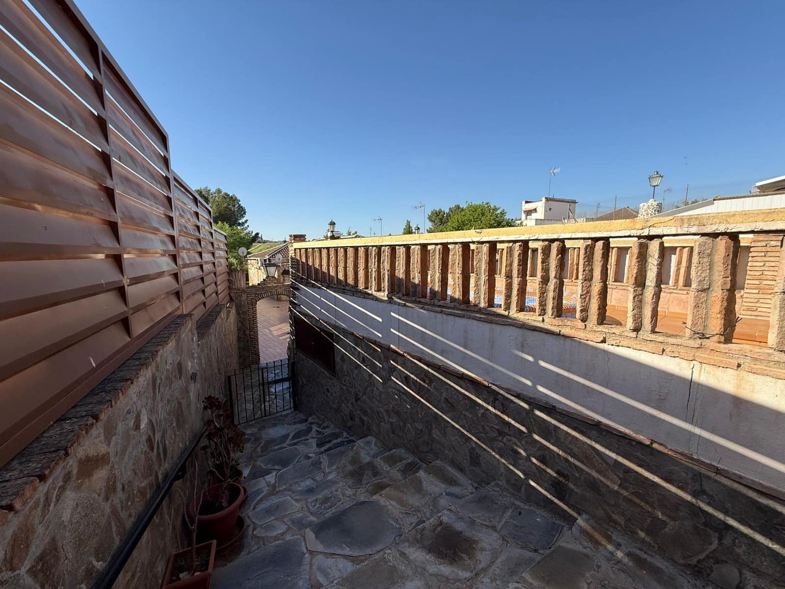 4 sypialnia Willa na sprzedaż w Ecija z basenem garażem - 255 000 € (Ref: 9596249)