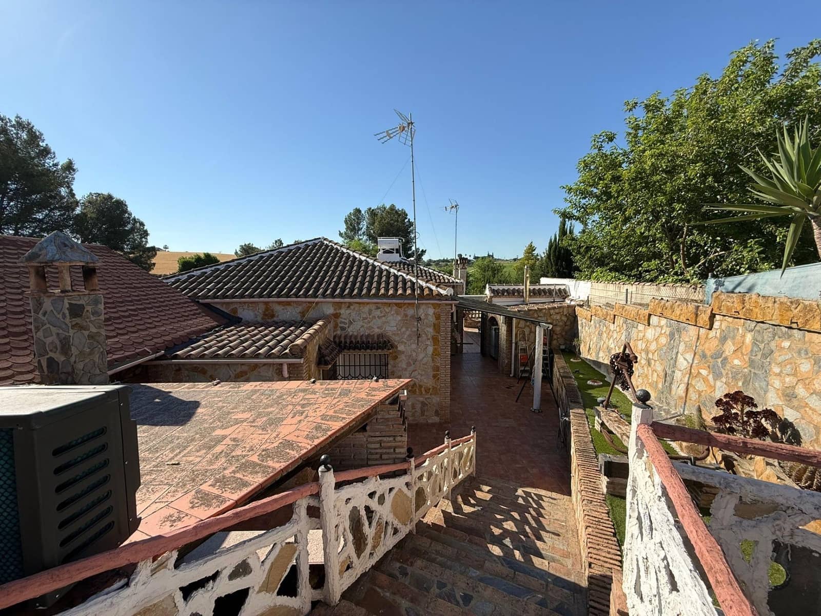 4 sypialnia Willa na sprzedaż w Ecija z basenem garażem - 255 000 € (Ref: 9596249)