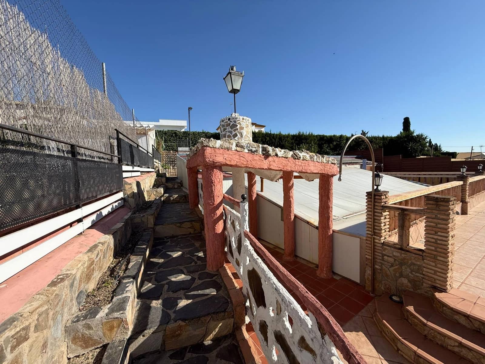 4 sypialnia Willa na sprzedaż w Ecija z basenem garażem - 255 000 € (Ref: 9596249)