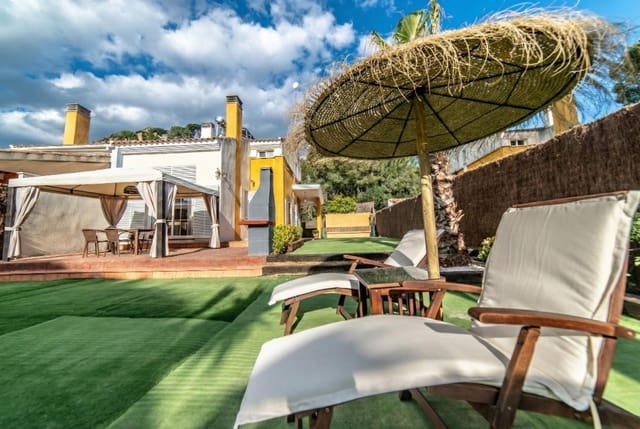 3 bedroom Villa for sale in Córdoba city with pool - € 239,000 (Ref: 9596250)