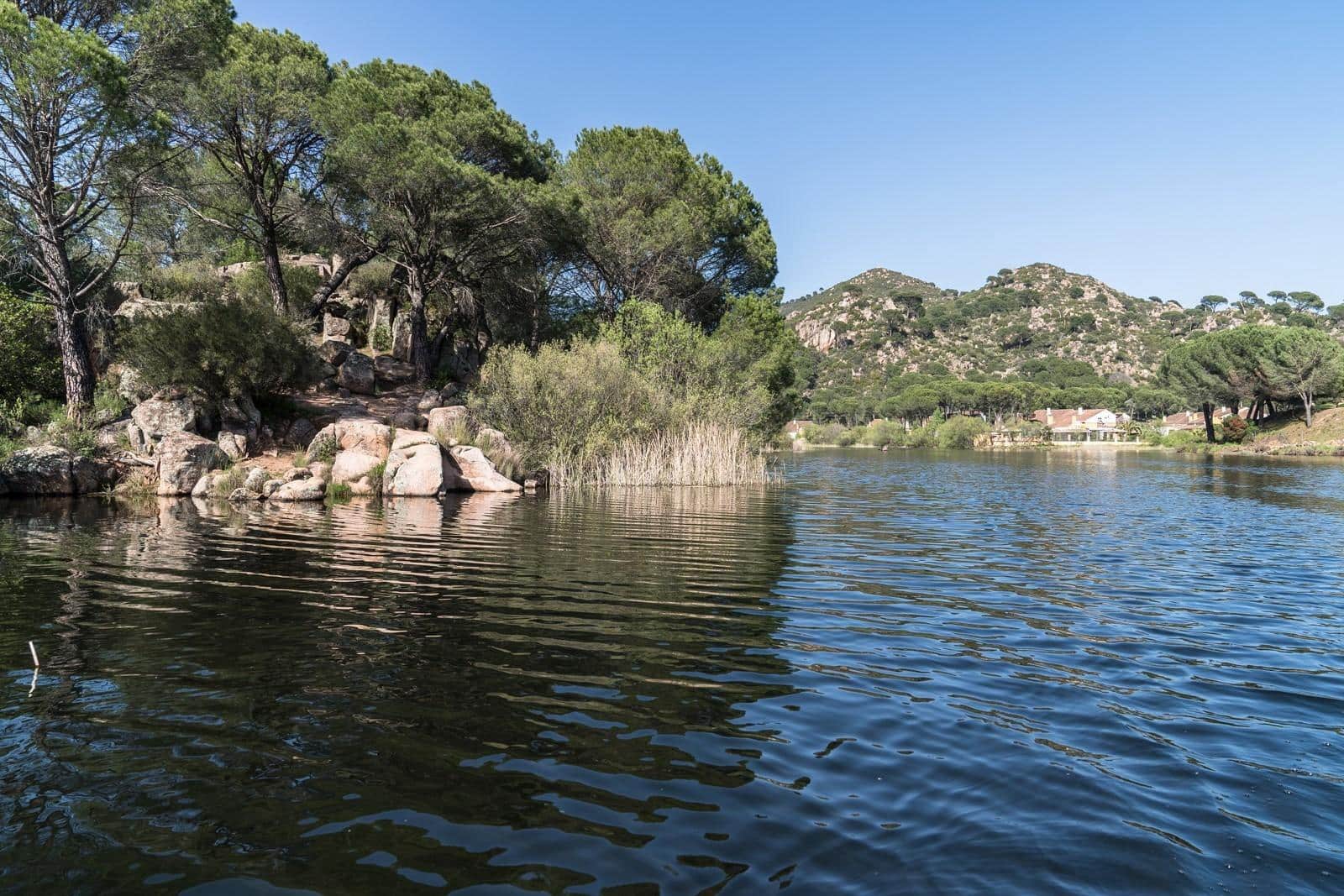 3 bedroom Villa for sale in Cordoba city with pool - € 239,000 (Ref: 9596250)