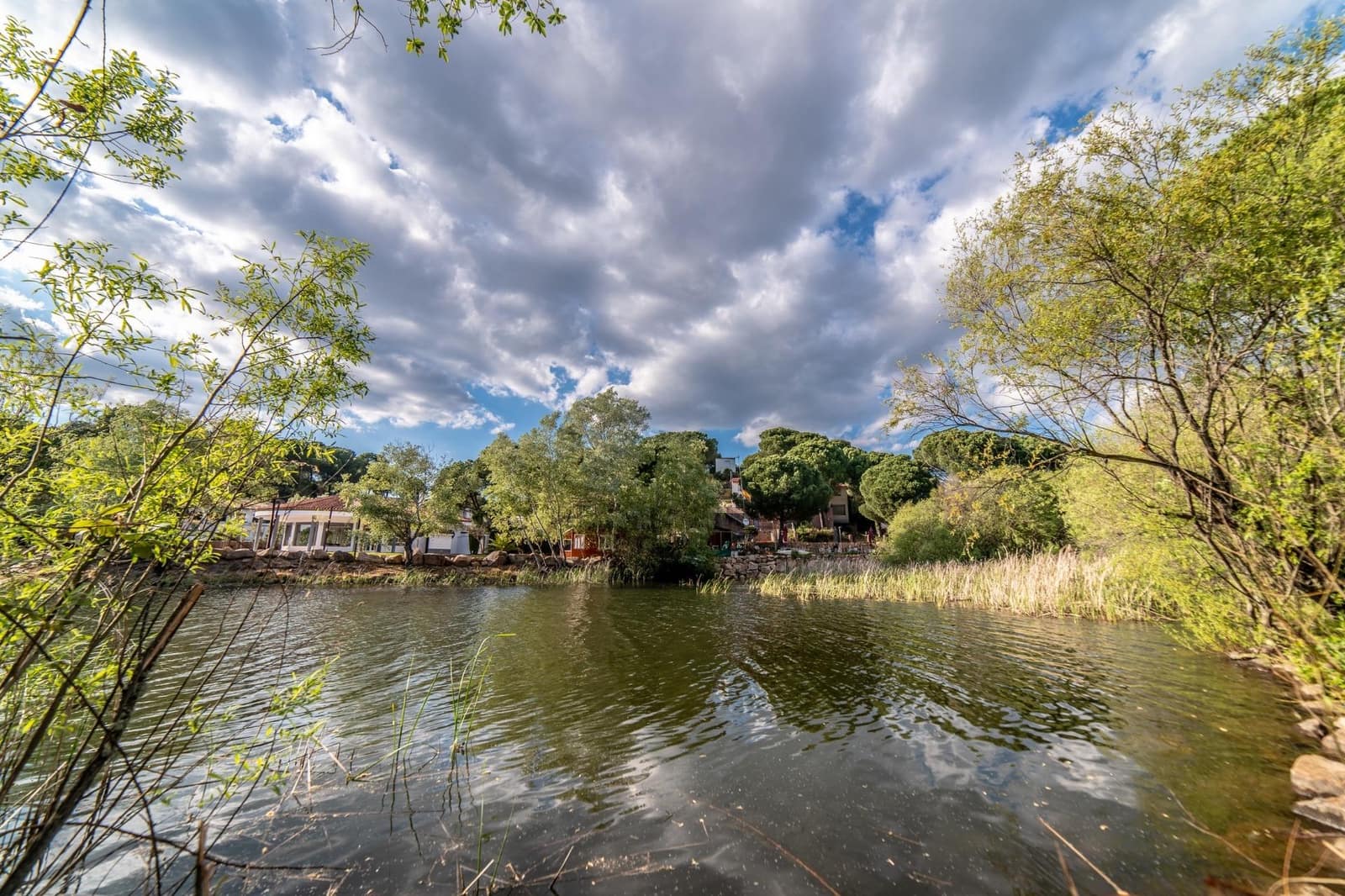 3 bedroom Villa for sale in Cordoba city with pool - € 239,000 (Ref: 9596250)