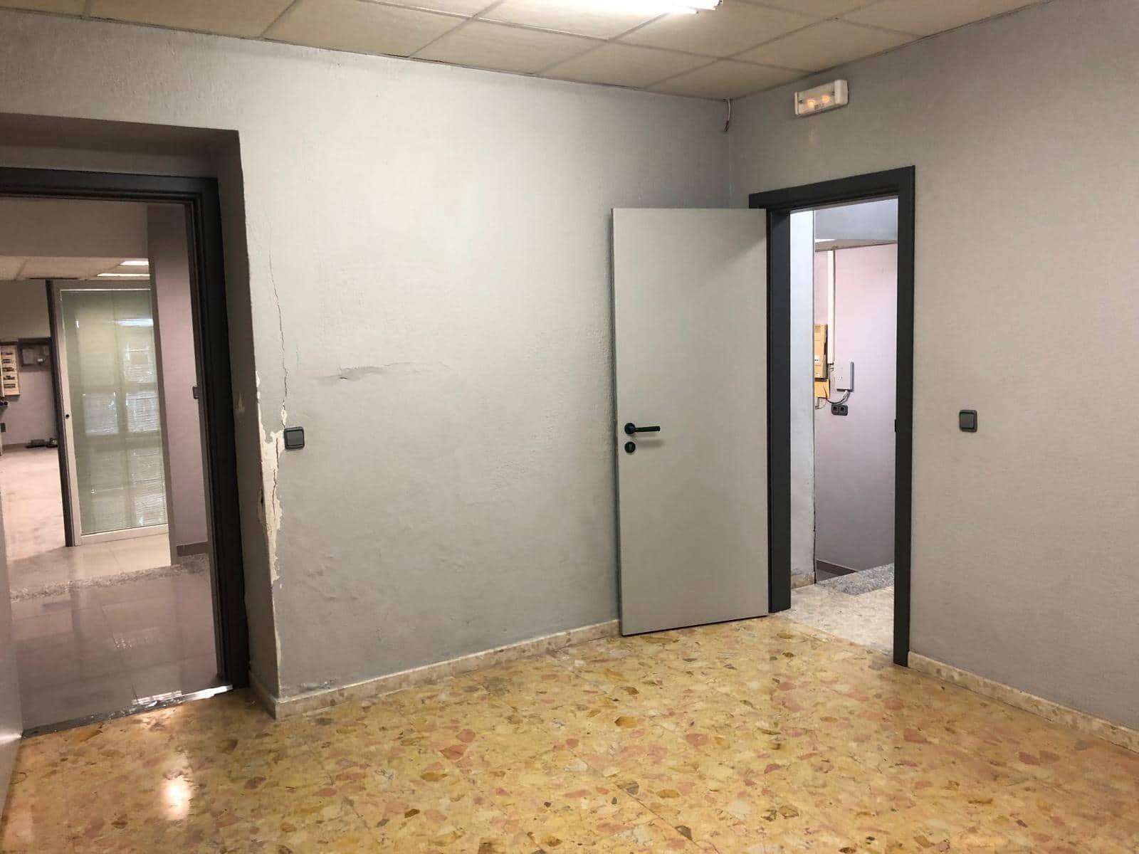 Kommersiell til salgs i Posadas - € 80 000 (Ref: 9599623)