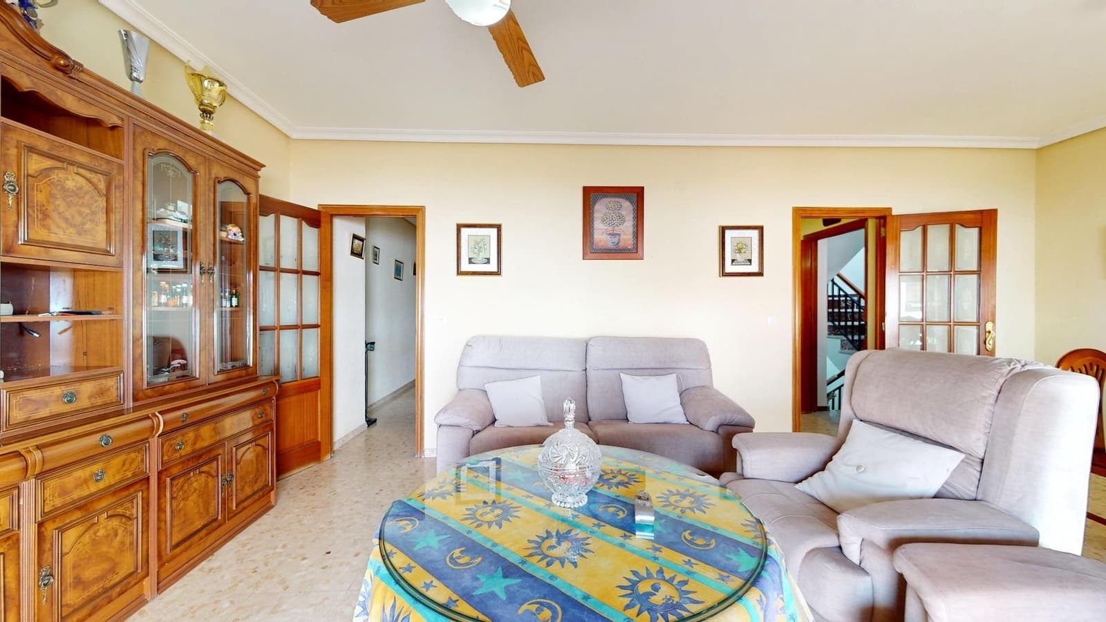 8 slaapkamer Rijtjeshuis te koop in Cordoba stad met garage - € 485.000 (Ref: 9599624)