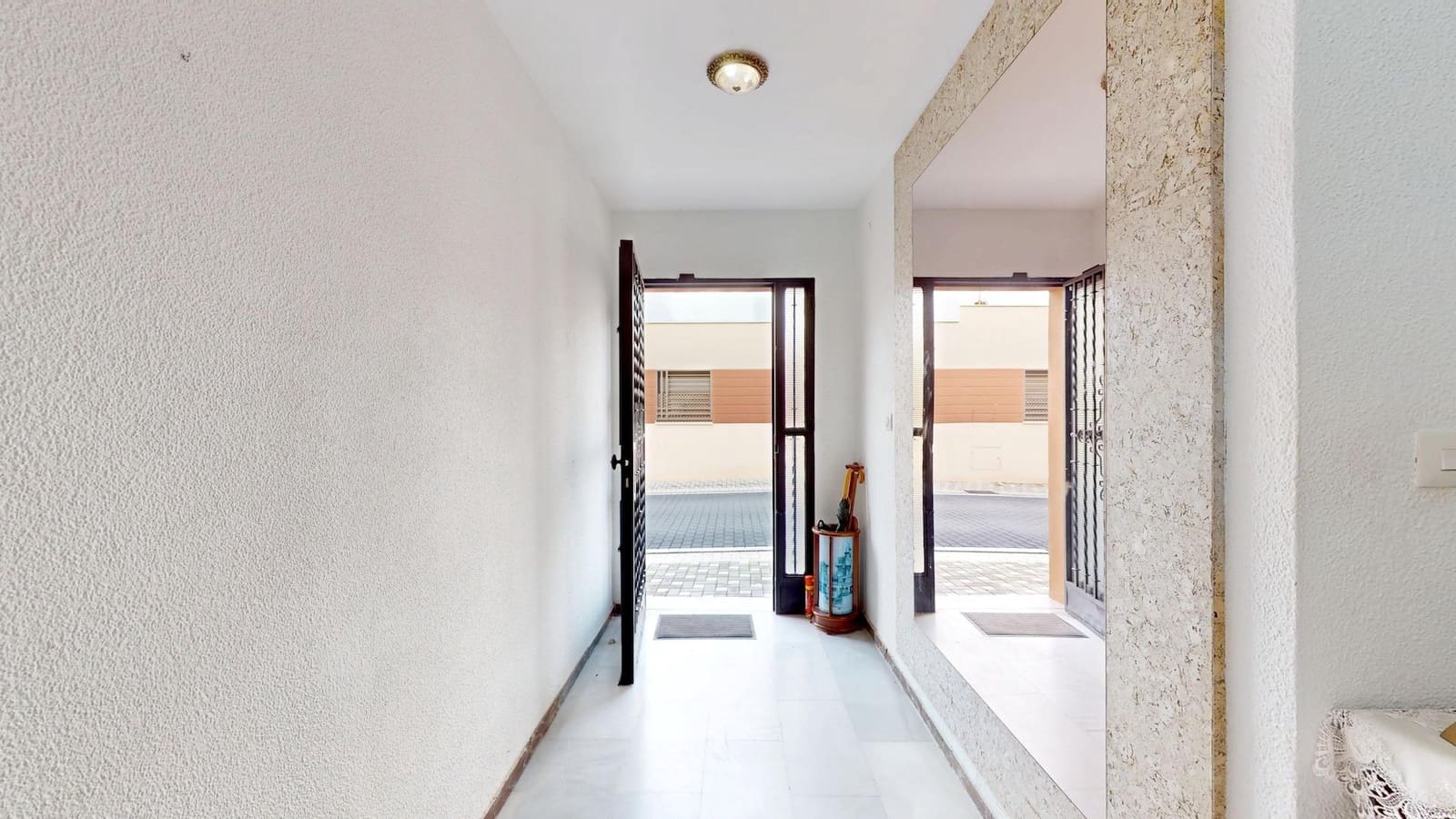 8 slaapkamer Rijtjeshuis te koop in Cordoba stad met garage - € 485.000 (Ref: 9599624)